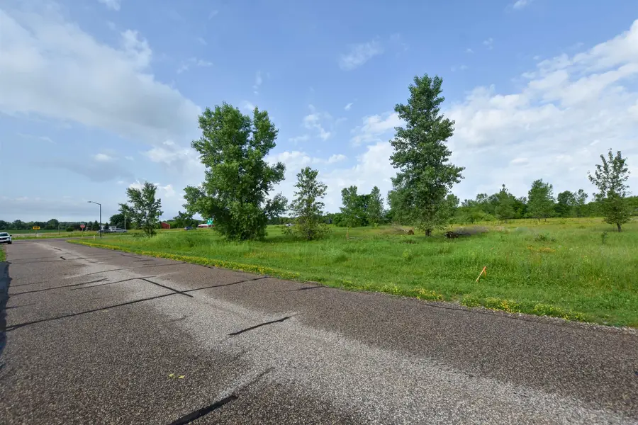 Runway Drive, Waupaca, WI 54981-0000 - #3
