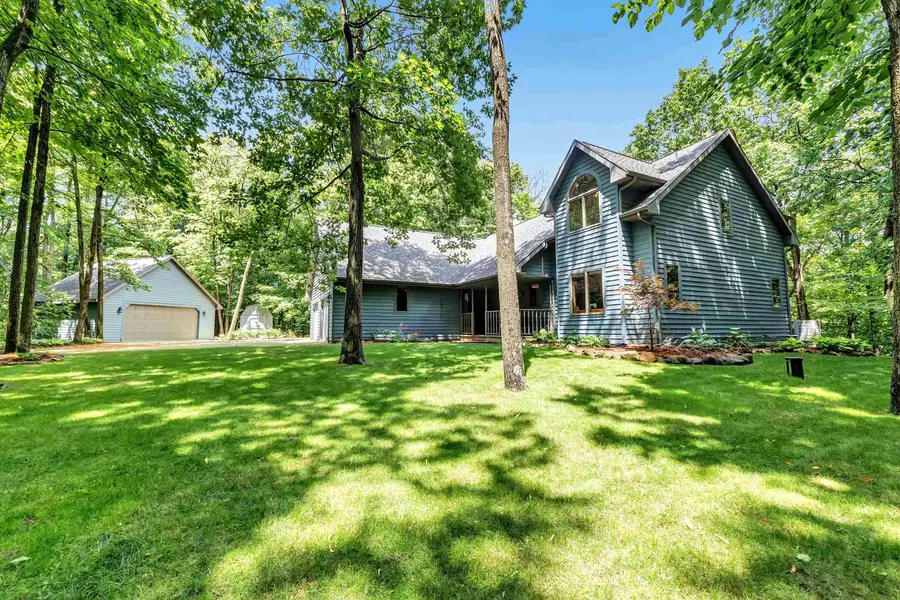N2146 Fox Ridge Lane, New London, WI 54961 - #2