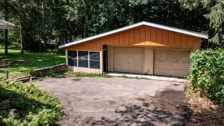 622 W Fulton Street, Waupaca, WI 54981 - #2