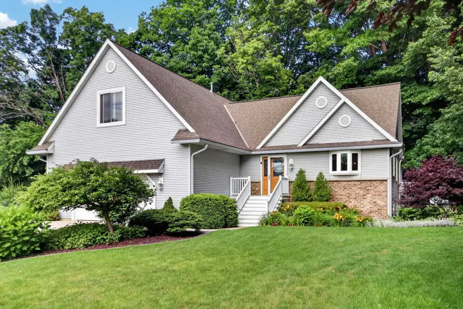N115W19758 Shadow Wood Court, Germantown, WI 53022 - #2