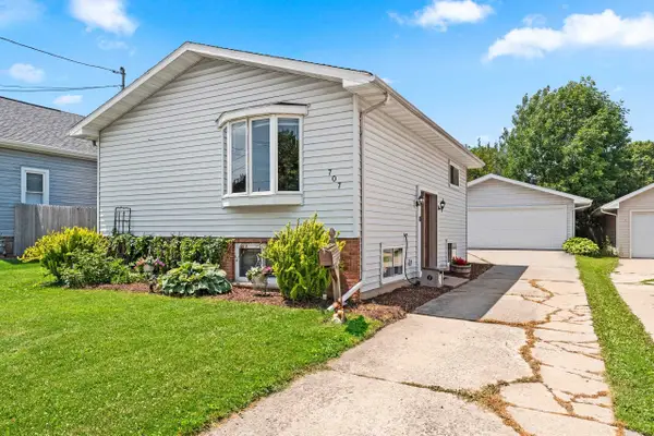 707 N Sawyer Street, OSHKOSH, WI 54902