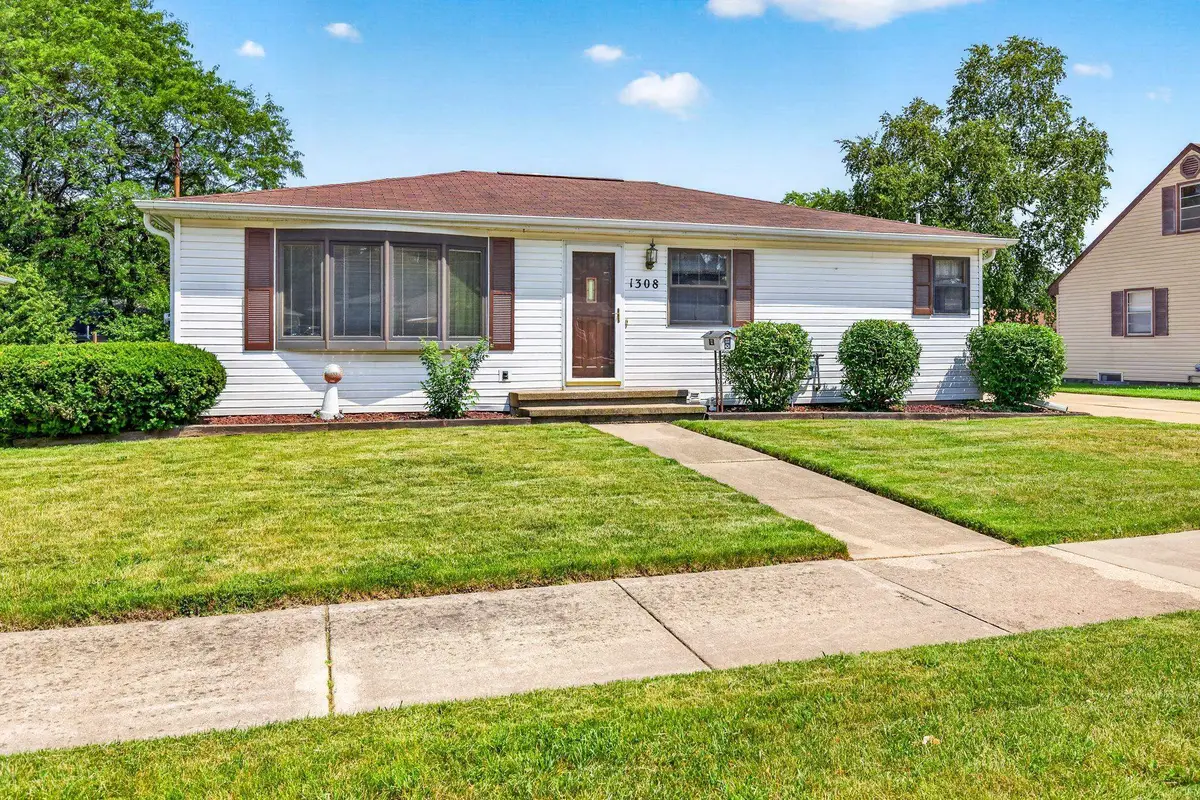 1308 Kenneth Avenue, Kaukauna, WI 54130-3118 - #1