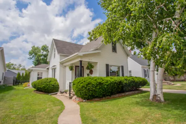 817 Dove Street, OSHKOSH, WI 54901