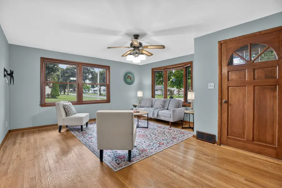 926 E Byrd Street, Appleton, WI 54911 - #3