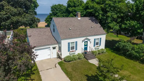 232 1st Street, MENOMINEE, MI 49858