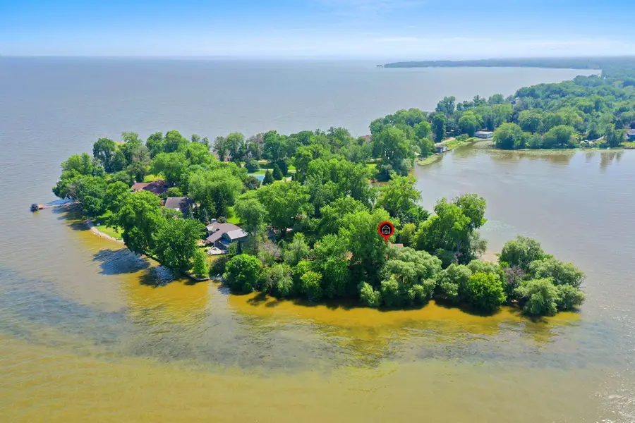 200 Lake Road, Menasha, WI 54952-3419 - #2