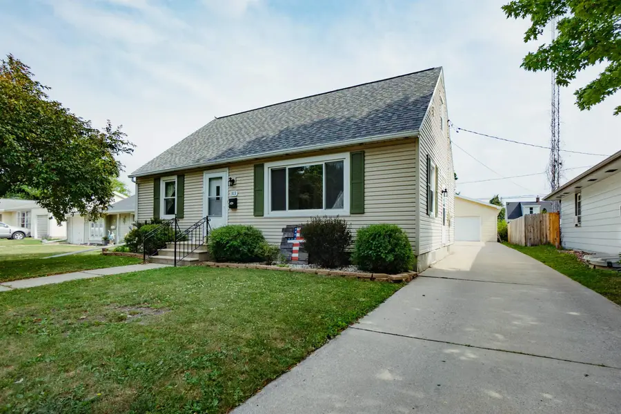 313 15th Street, Fond Du Lac, WI 54935 - #2