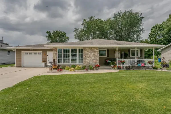 2112 S Oneida Street, GREEN BAY, WI 54304