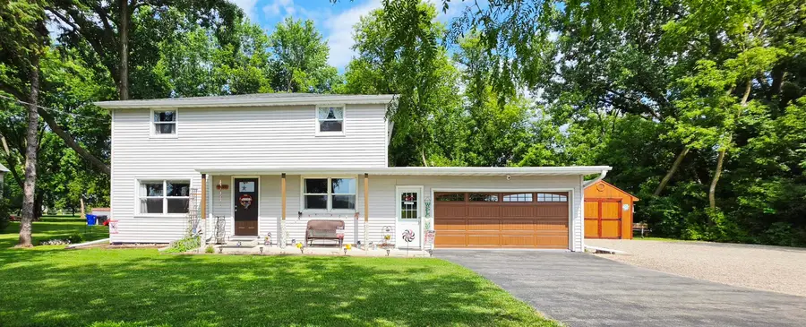 4020 N Ballard Road, Appleton, WI 54913-8697 - #2