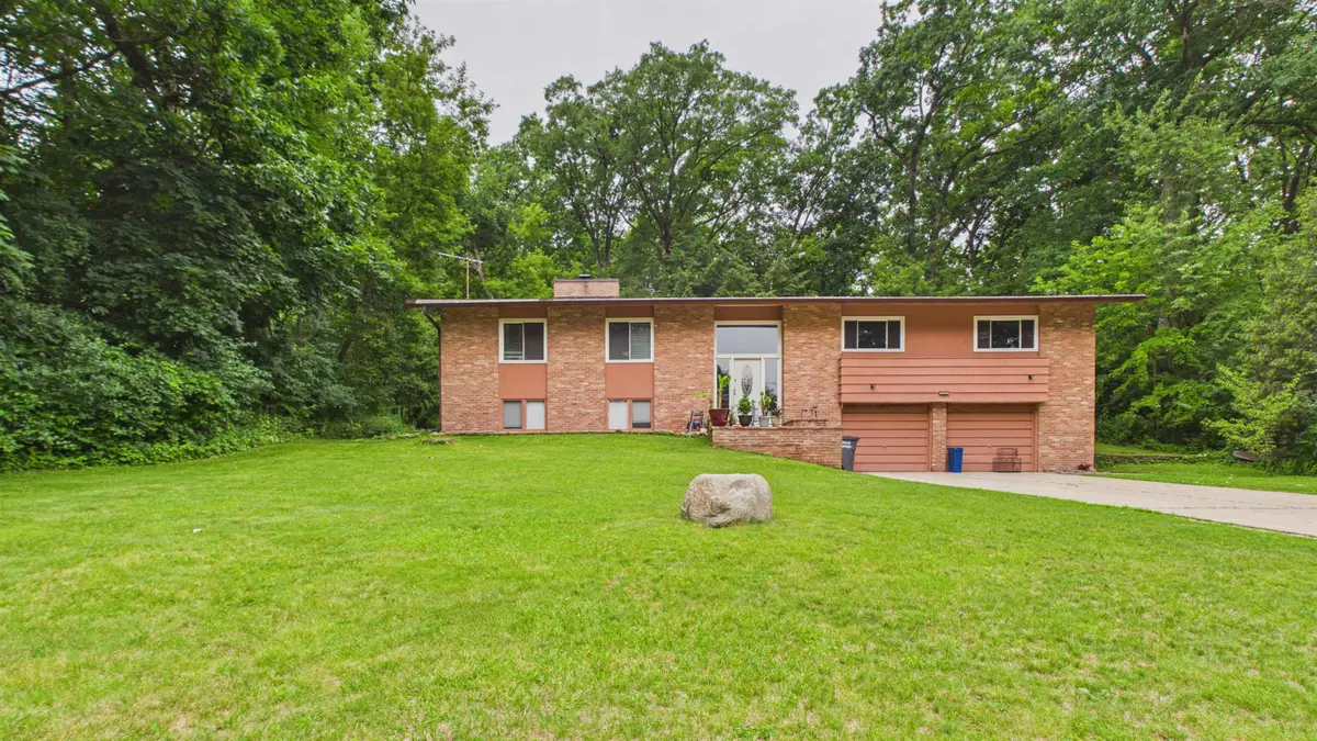 2450 Brenner Place, Green Bay, WI 54301 - #1