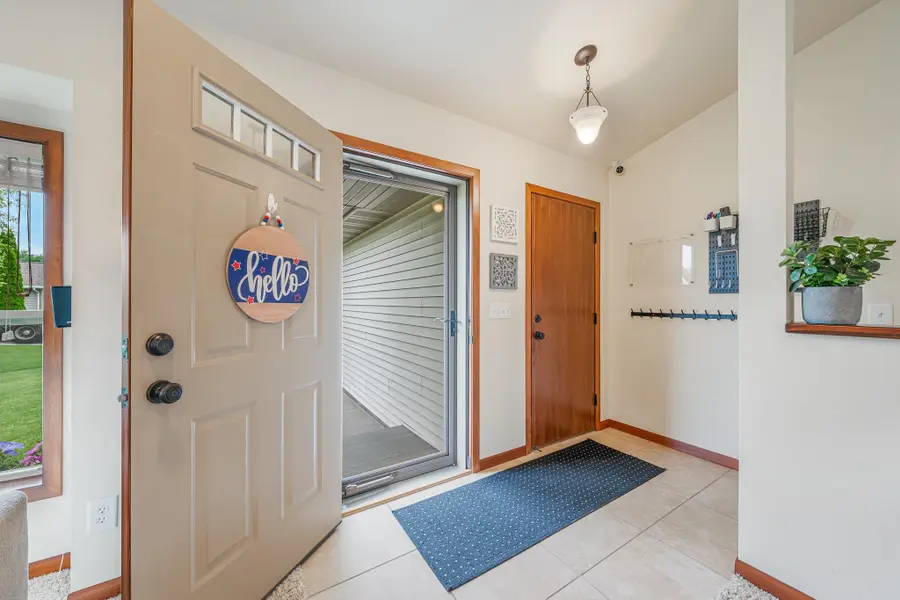 2315 Meadow Flower Court, Neenah, WI 54956 - #3