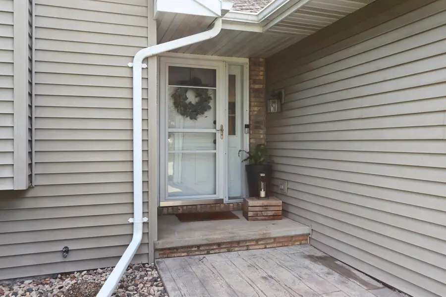 N365 Red Tail Lane, Appleton, WI 54915-8745 - #3