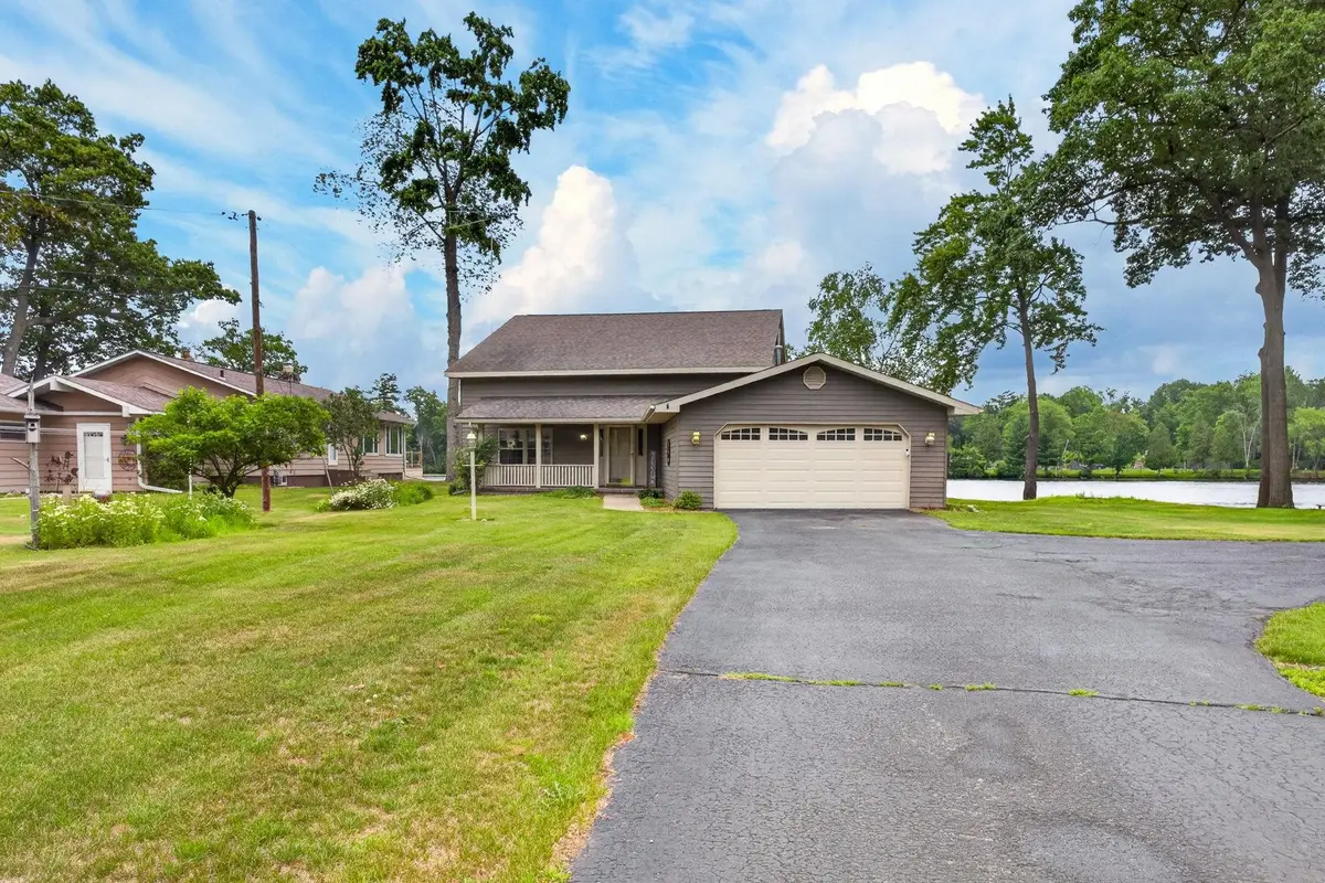 530 E Park Drive, Peshtigo, WI 54157 - #1