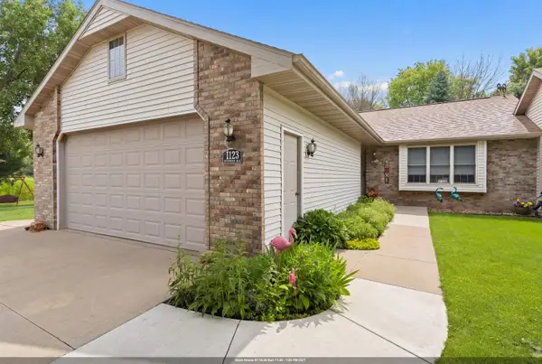 1123 Stillmeadow Lane, MENASHA, WI 54952