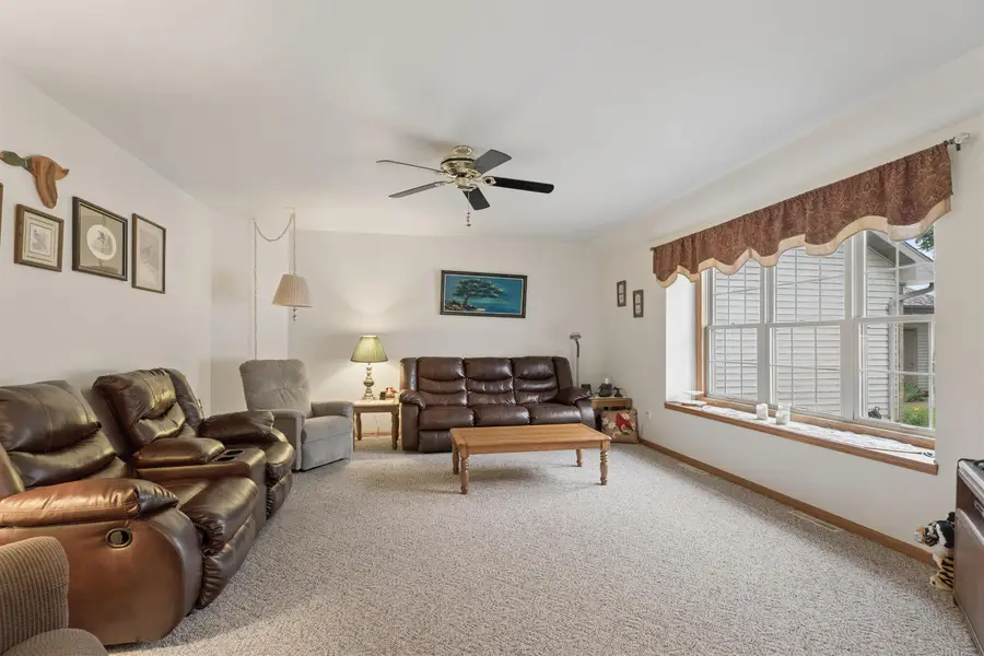 1123 Stillmeadow Lane, Menasha, WI 54952 - #2