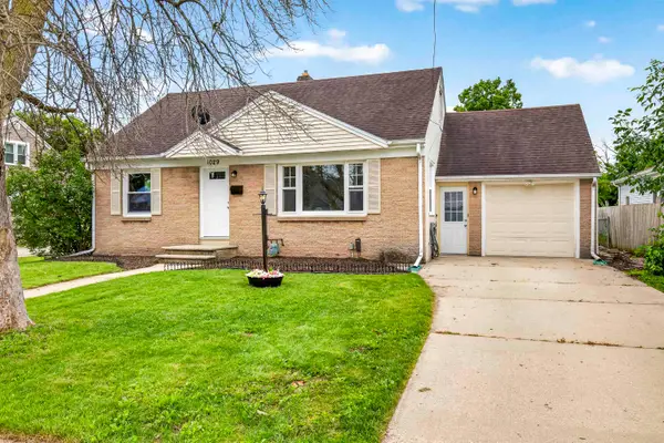 1029 Langlade Avenue, GREEN BAY, WI 54304-3430