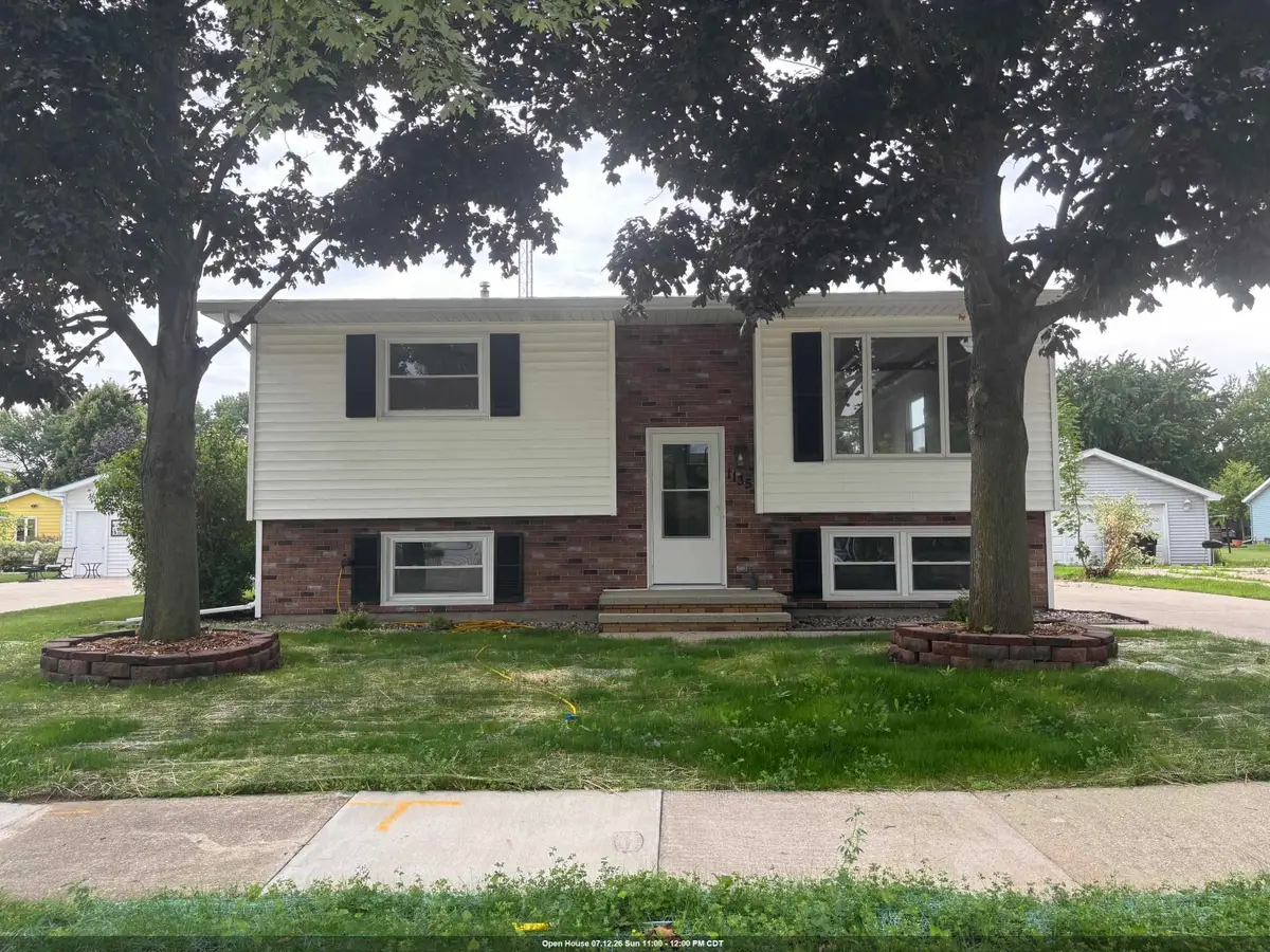 1135 Greenfield Trail, Oshkosh, WI 54904-8033 - #1