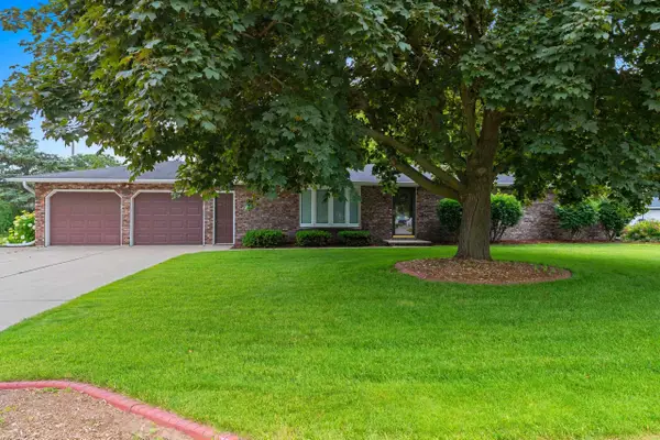 2536 Delwood Drive, GREEN BAY, WI 54302