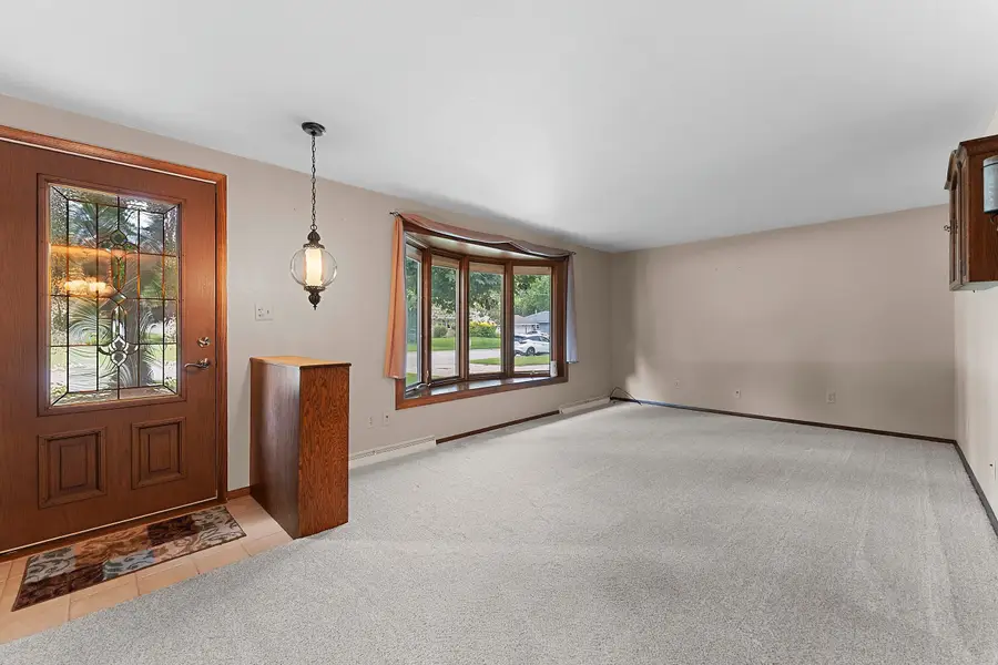 2536 Delwood Drive, Green Bay, WI 54302 - #2