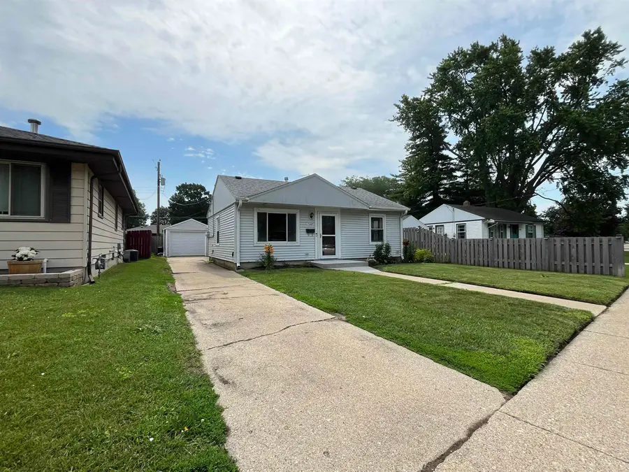 7737 10th Avenue, Kenosha, WI 53143 - #2