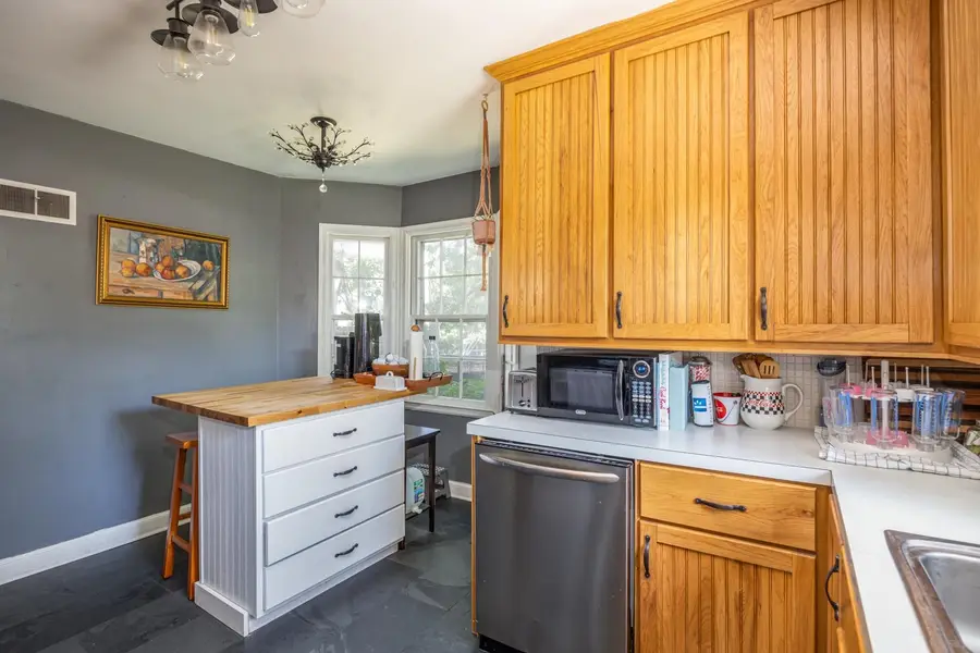 1073 W Wisconsin Avenue, Kaukauna, WI 54130 - #3