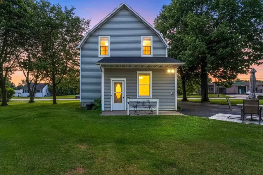 420 Smith Avenue, Oconto, WI 54153 - #3