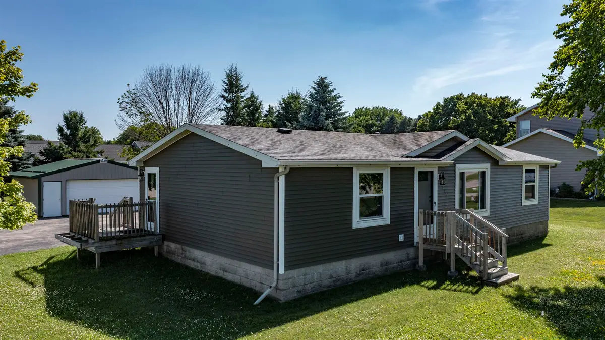 500 Pheasant Drive, New London, WI 54961 - #1