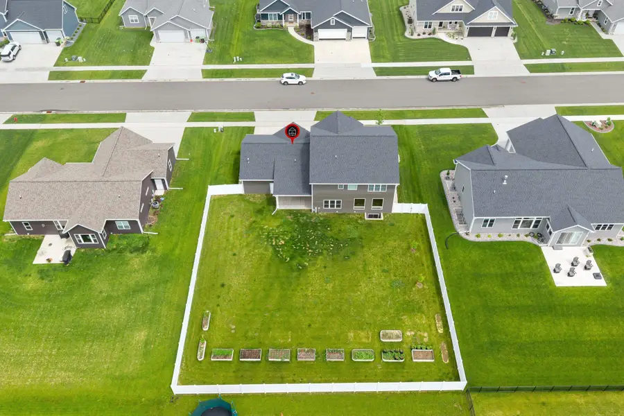 N9239 Laura Street, Appleton, WI 54915-8120 - #2