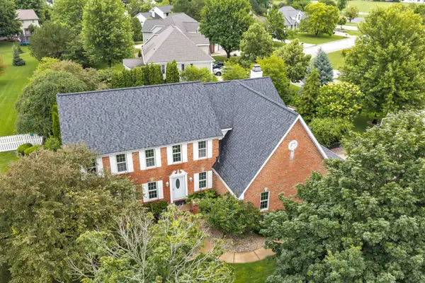 1753 Martinwood Court, DE PERE, WI 54115