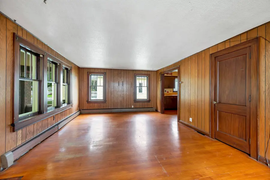 838 10th Avenue, Green Bay, WI 54304 - #2