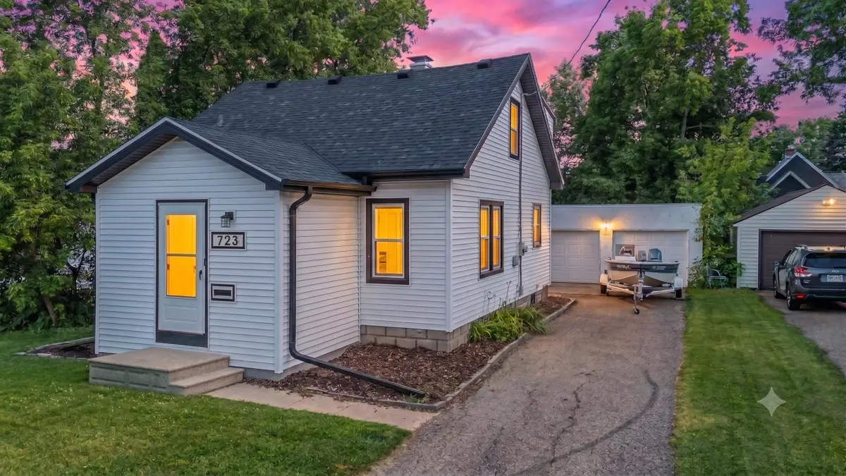 723 W Grant Street, Appleton, WI 54914 - #1