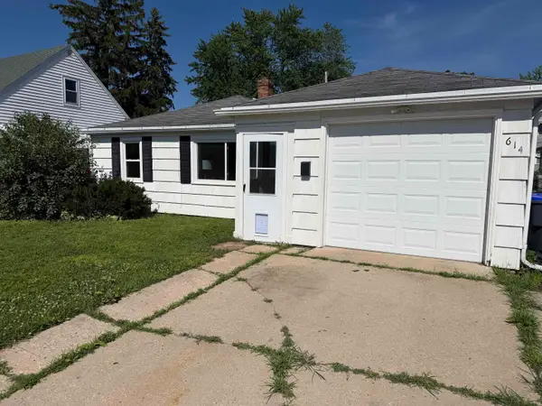 614 Reed Street, NEENAH, WI 54956