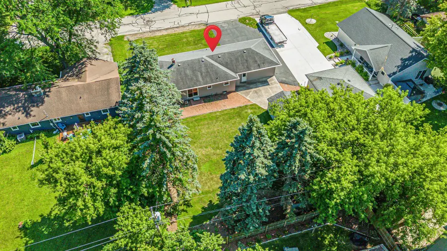 3332 W 1st Avenue, Appleton, WI 54914 - #3
