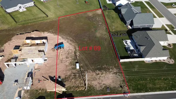 2374 Scheuring Road #69, DE PERE, WI 54115