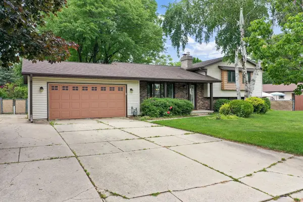 599 Masters Lane, GREEN BAY, WI 54311-5724