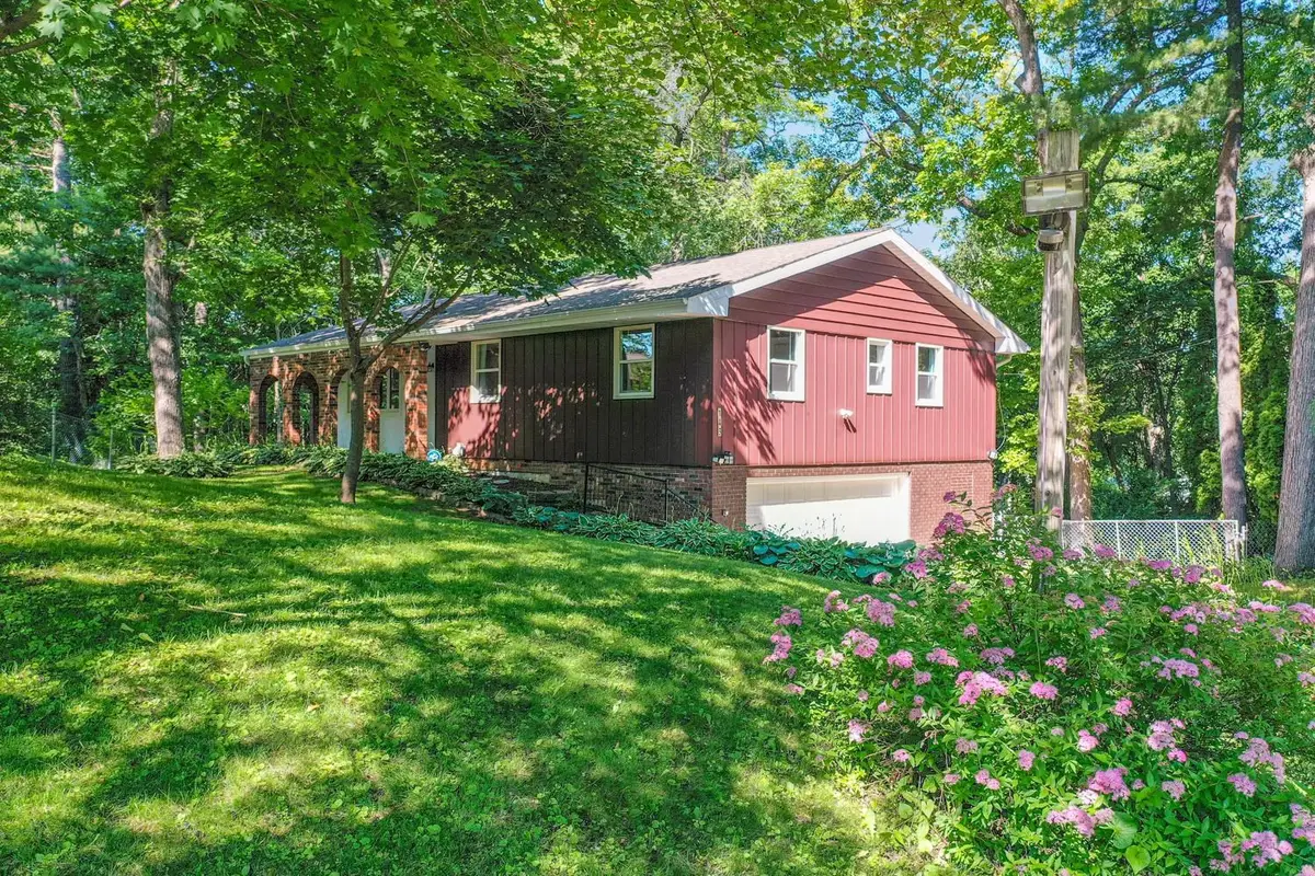 143 Colt Court, Green Bay, WI 54302-4438 - #1