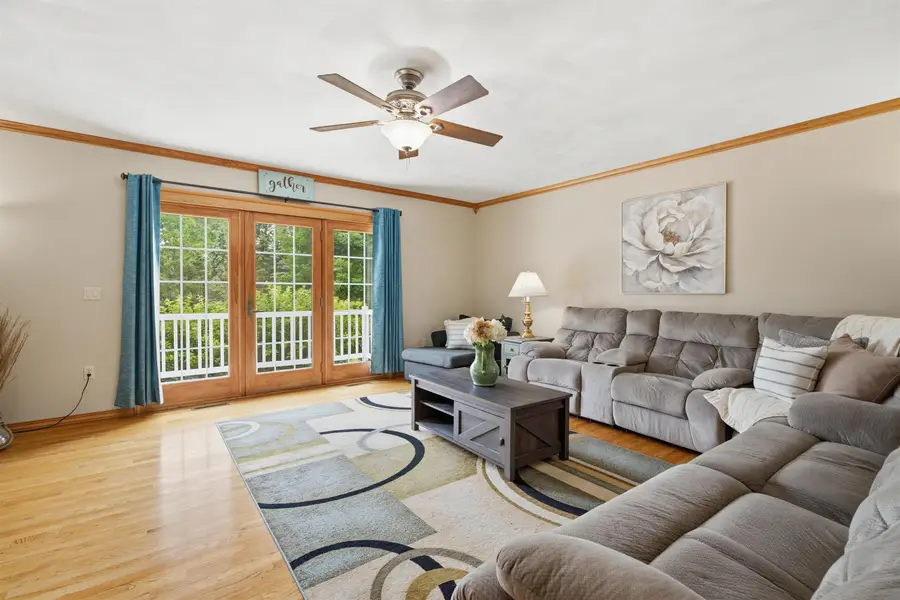 1 W Cedar Street, Hilbert, WI 54129 - #3