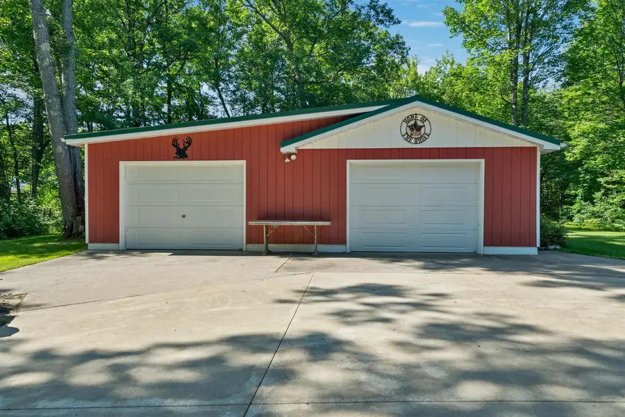 W13185 Ranch Road, Crivitz, WI 54114 - #2