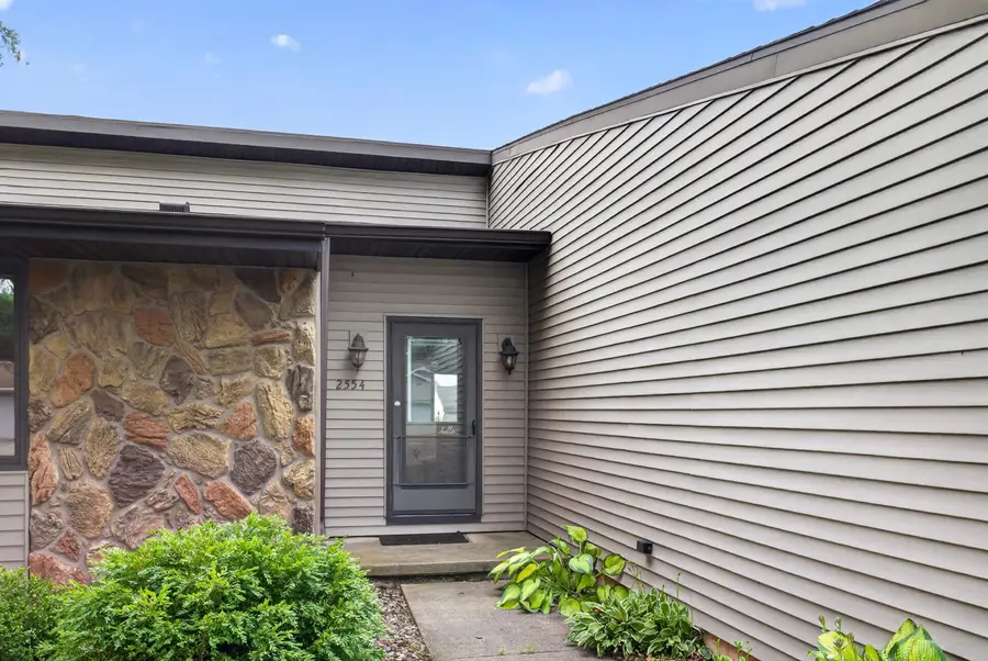 2554 Wildflower Row, Green Bay, WI 54311 - #3