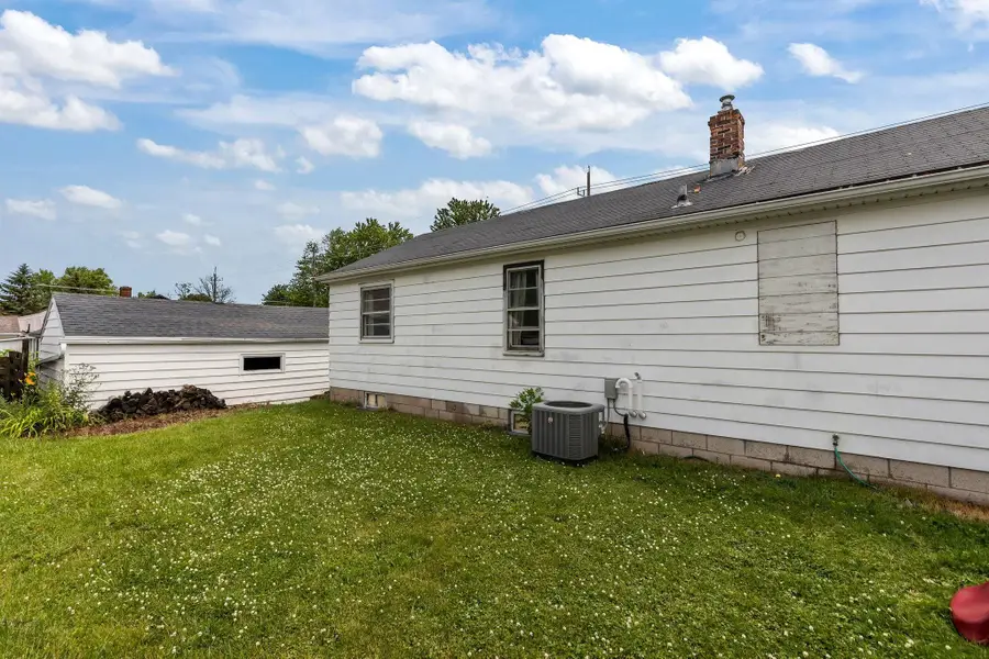 405 Buchanan Street, Little Chute, WI 54140-2009 - #2
