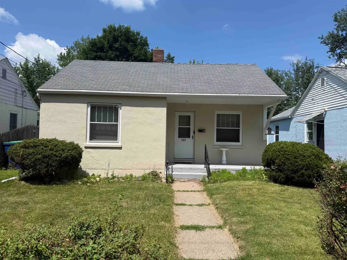 141 Mckinley Avenue, Clintonville, WI 54929-1359 - #1