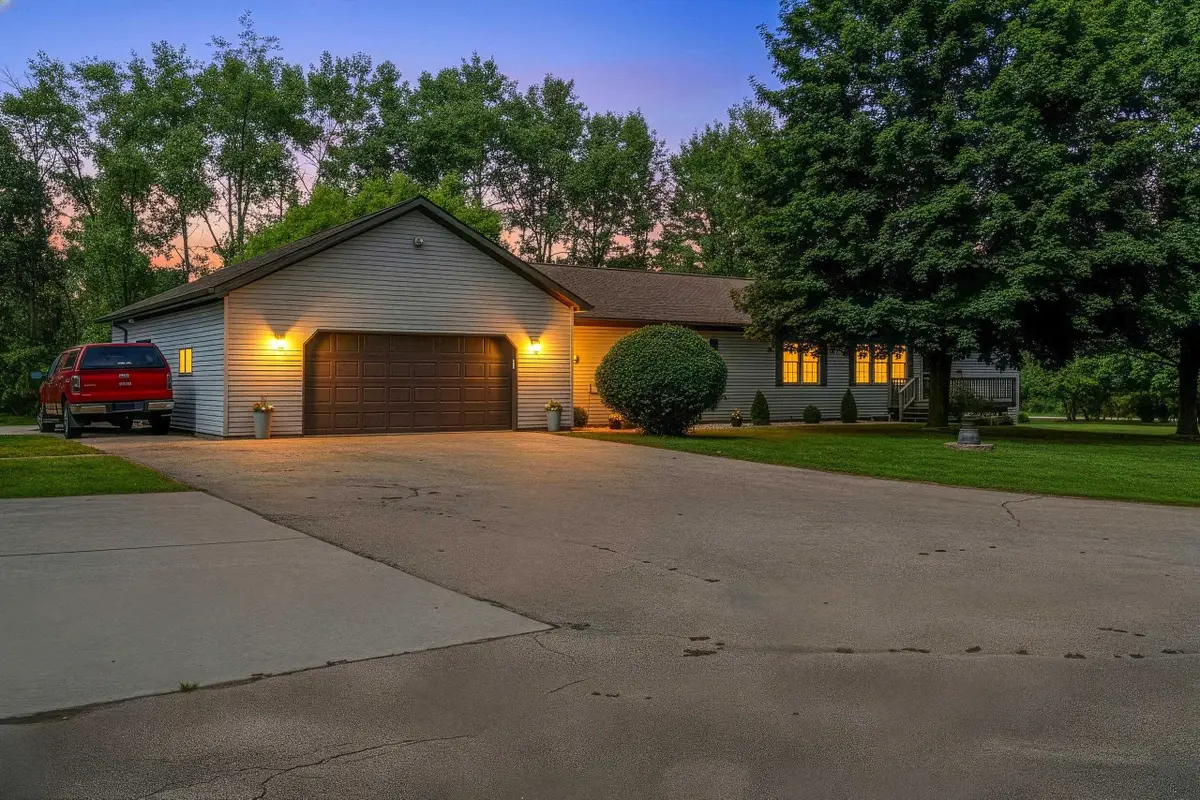 N10831 Kratzke Road, Clintonville, WI 54929 - #1
