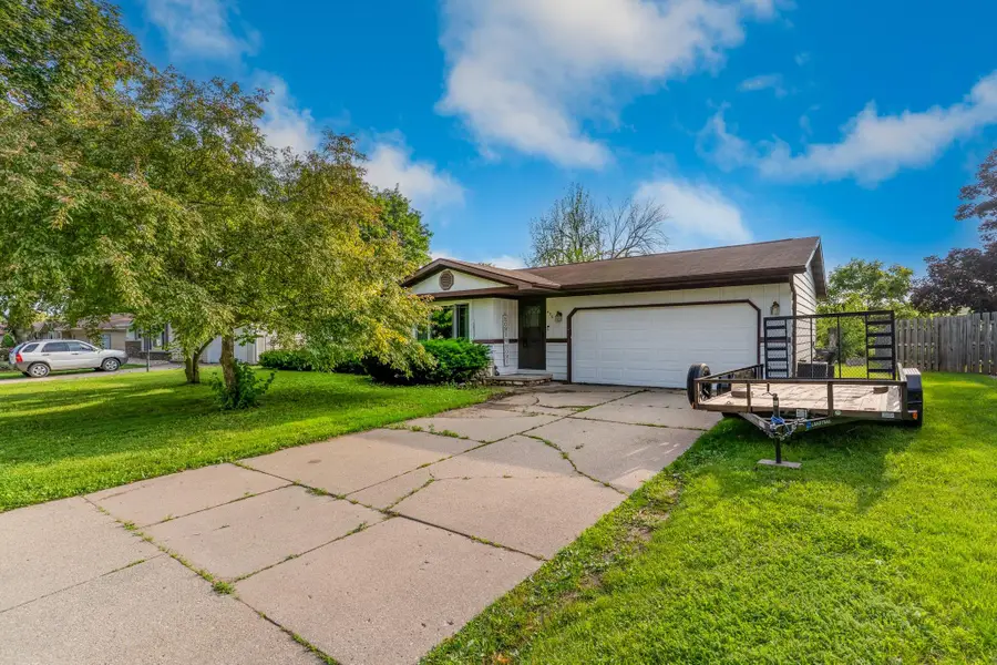 436 Robert Lane, Green Bay, WI 54311 - #2