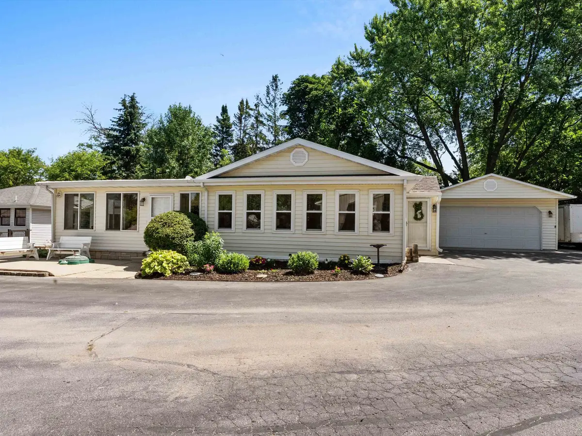 E0112 Paque Lane, Luxemburg, WI 54217 - #1
