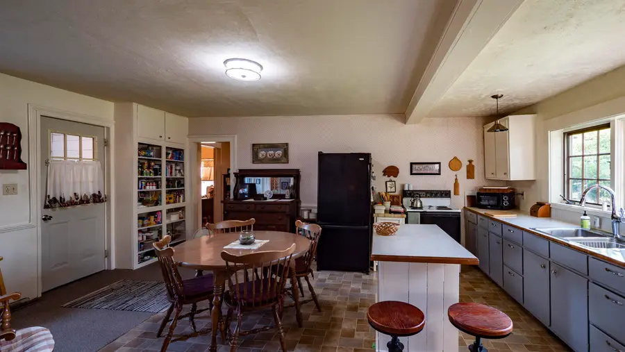 1600 Townsend Road, Waupaca, WI 54981 - #2