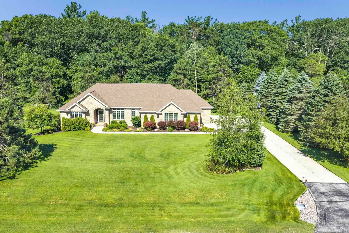 2253 Tumbleweed Trail, Suamico, WI 54313-3600 - #1