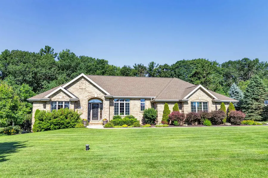 2253 Tumbleweed Trail, Suamico, WI 54313-3600 - #2