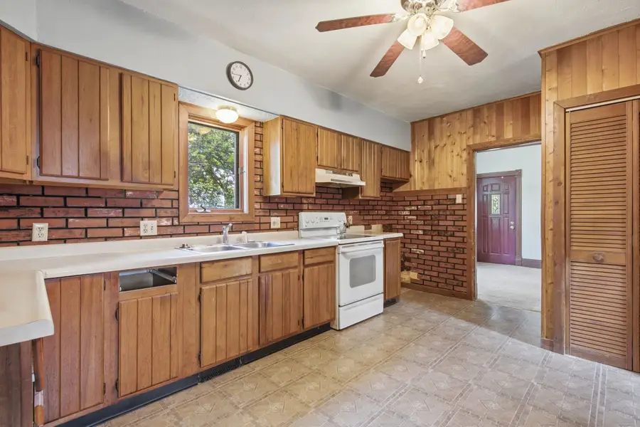 308 Francis Avenue, Cascade, WI 53011 - #2