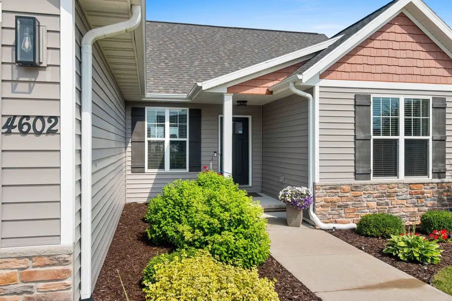 4602 Trellis Drive, De Pere, WI 54115-5520 - #3