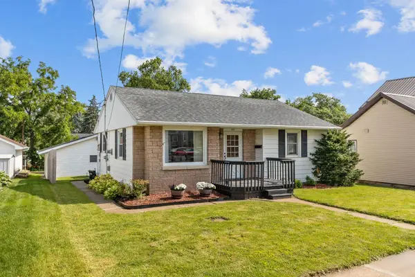 312 W 10th Street, KAUKAUNA, WI 54130